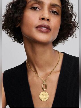 New Pandora Gold Crossing Arrows Oversized Medallion Charm Necklace